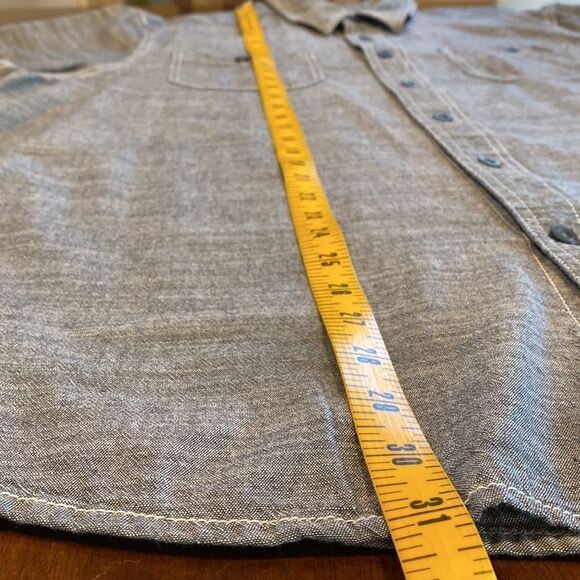 Woolrich Chambray Button Up Shirt Short Sleeves Collared Men's Size Large Blue - Picture 5 of 7
